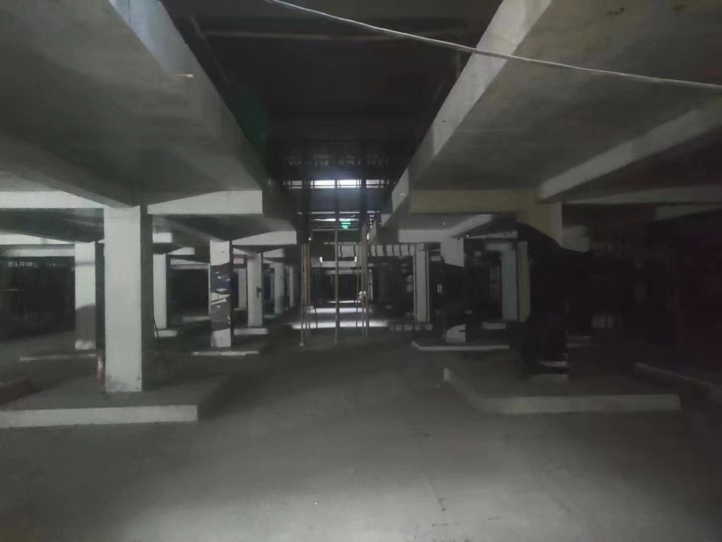 大足山东又一个上海博普LOFT车库拔地而起